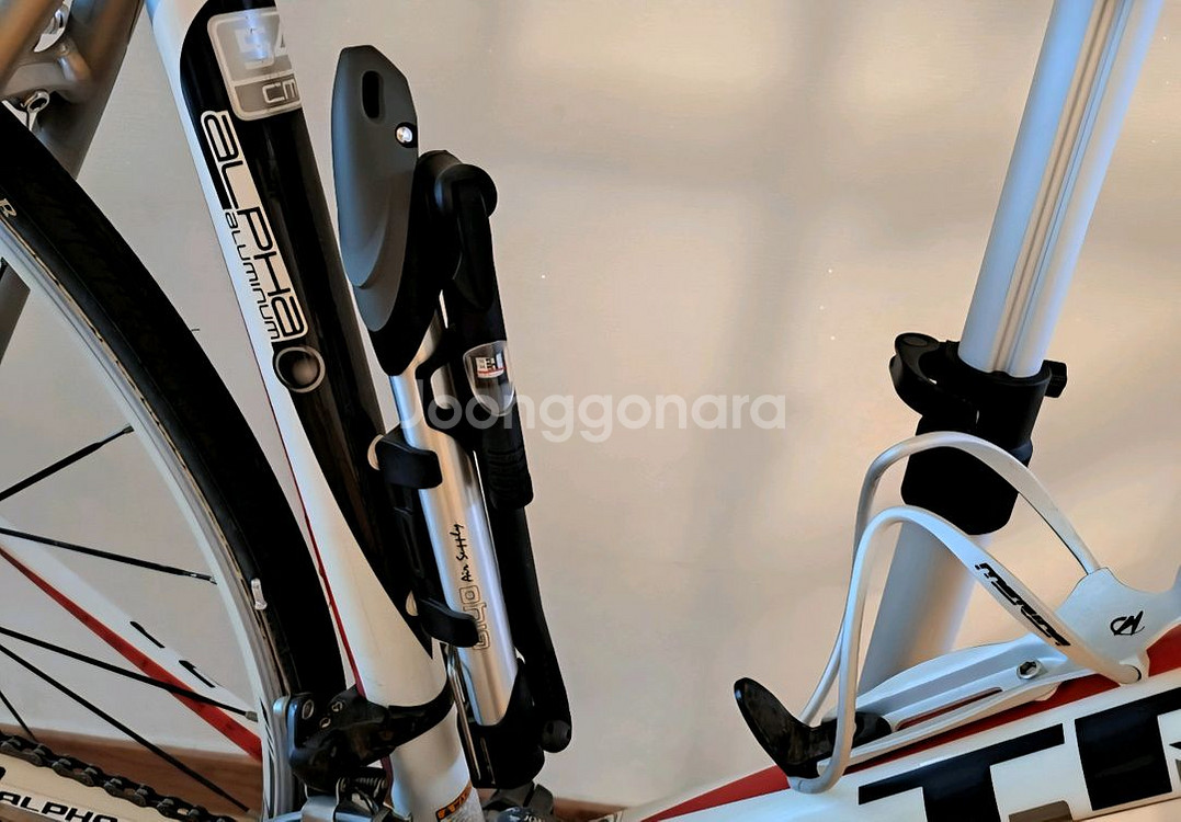 트렉 2.3 알파 로드 자전거--6
