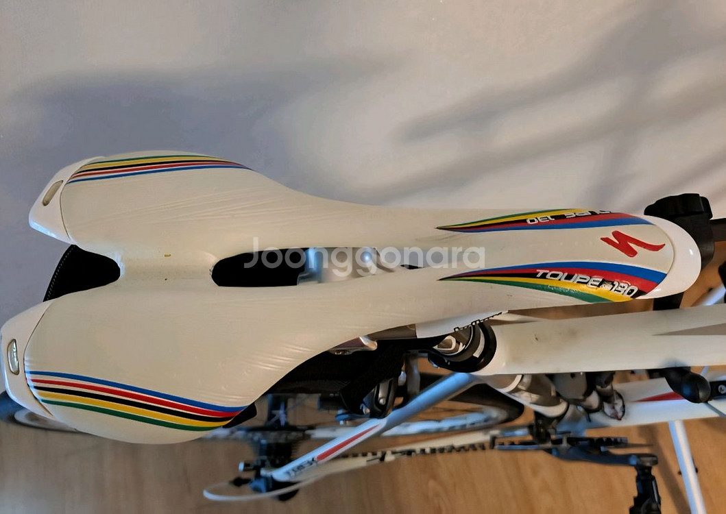 트렉 2.3 알파 로드 자전거--5