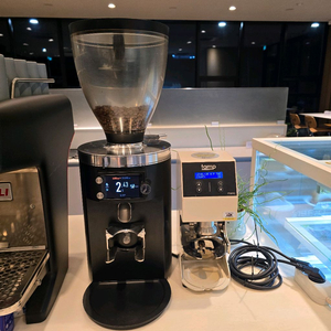 말코닉 E80Supreme 그라인더, 마노탬핑기