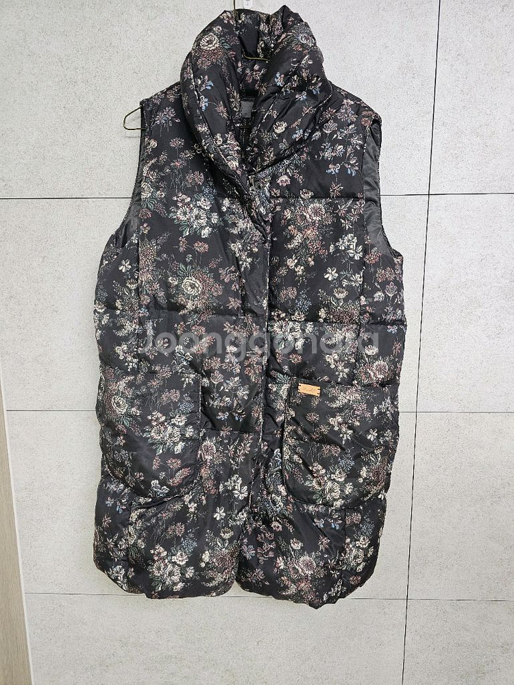 써스데이아일랜드 패딩 조끼--0