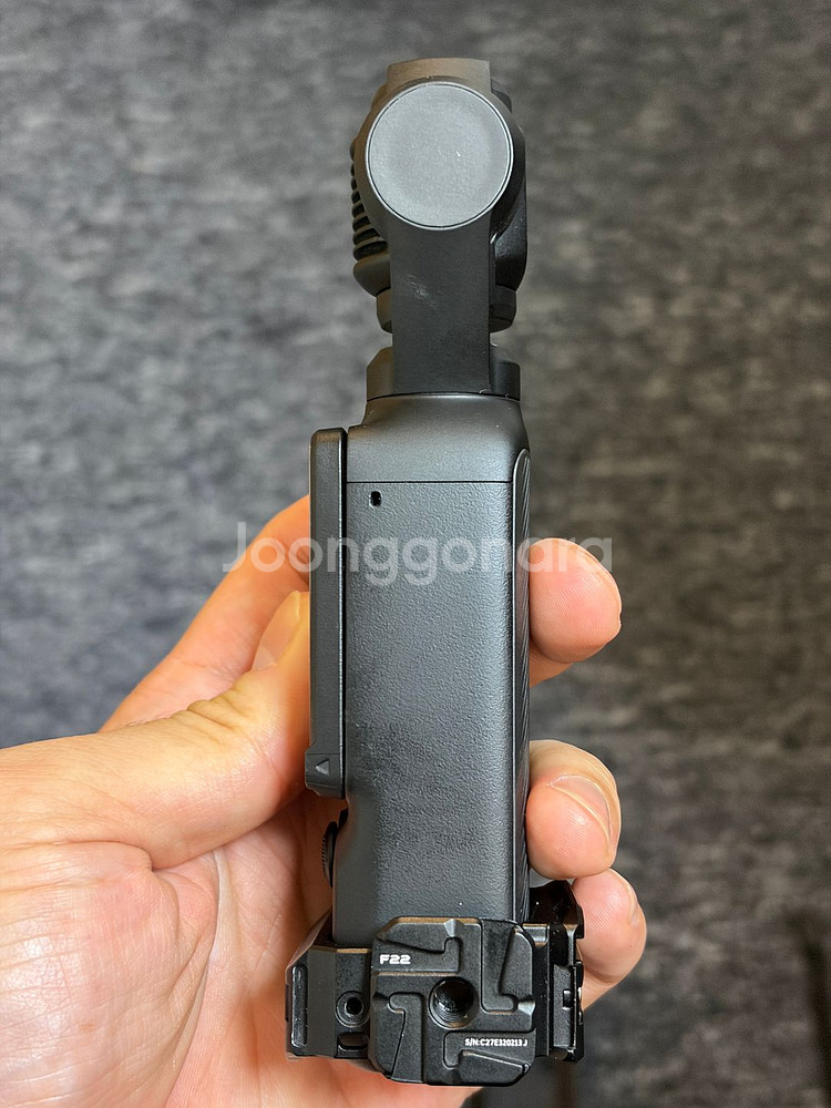 DJI 오즈모 포켓3 콤보 판매합니다. 2년 케어 포함--3