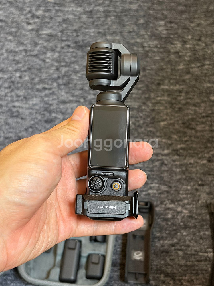 DJI 오즈모 포켓3 콤보 판매합니다. 2년 케어 포함--5