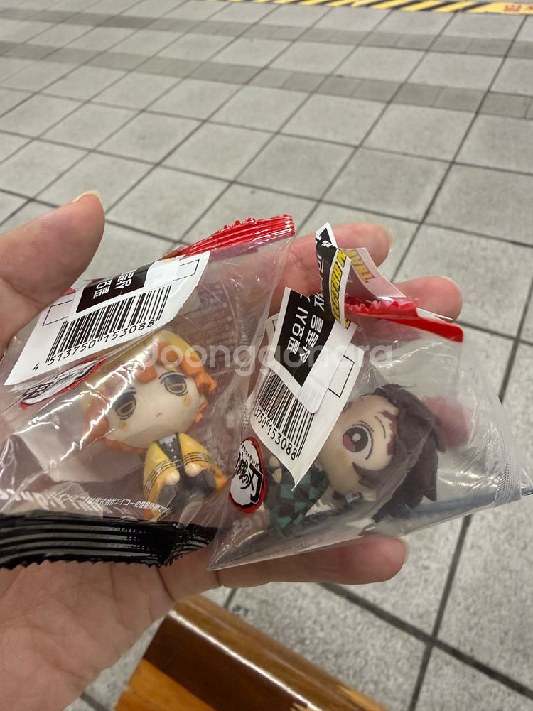 귀멸의 칼날 가챠 피규어 미개봉 판매 - 탄지로 젠이츠--1