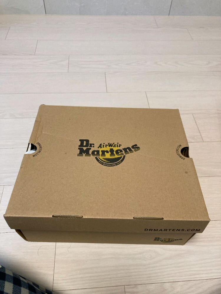새제품 닥터마틴 1460 크레이지호스 270 팝니다 이미지