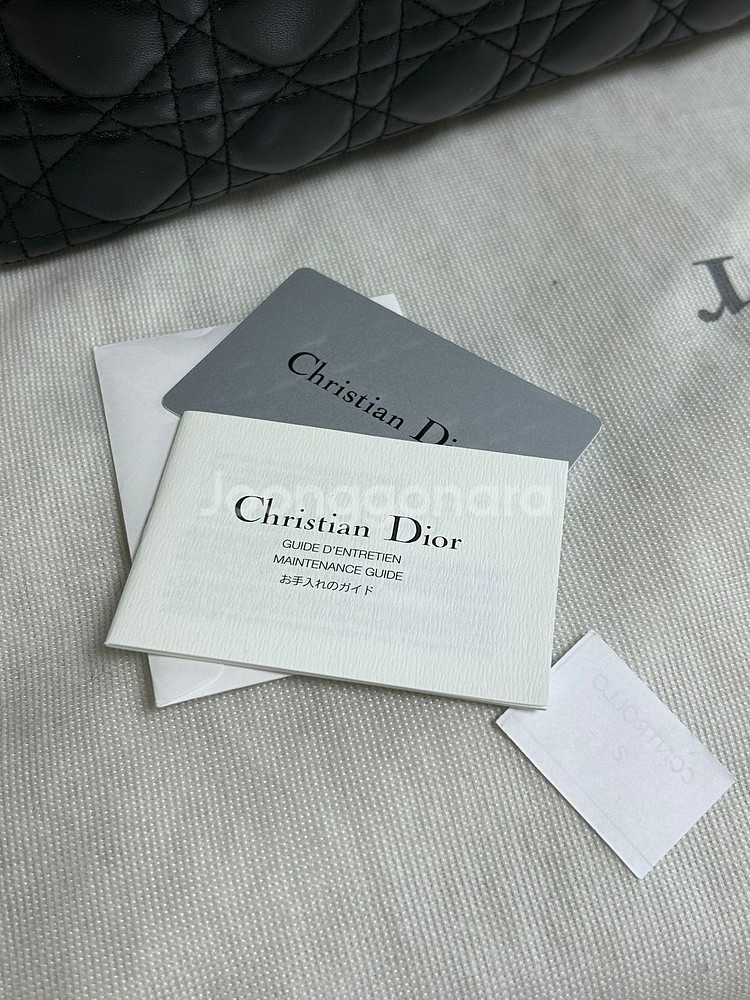 디올 레이디백 램스킨 블랙 라지 은장--2