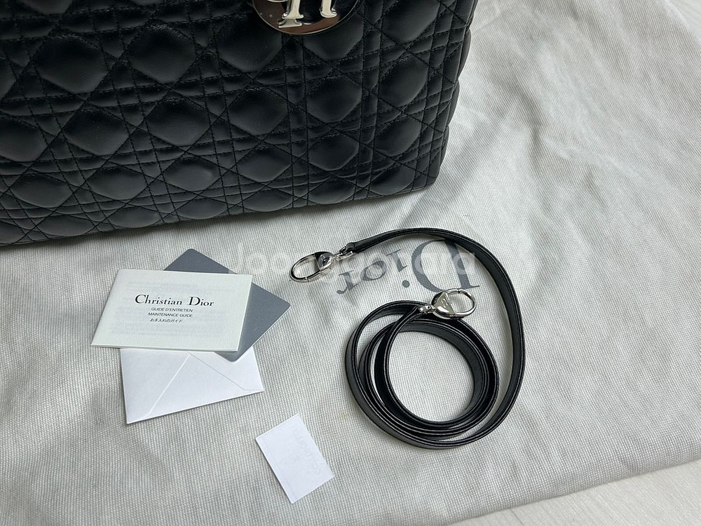 디올 레이디백 램스킨 블랙 라지 은장--4