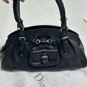 디올 레더 숄더백 - 블랙