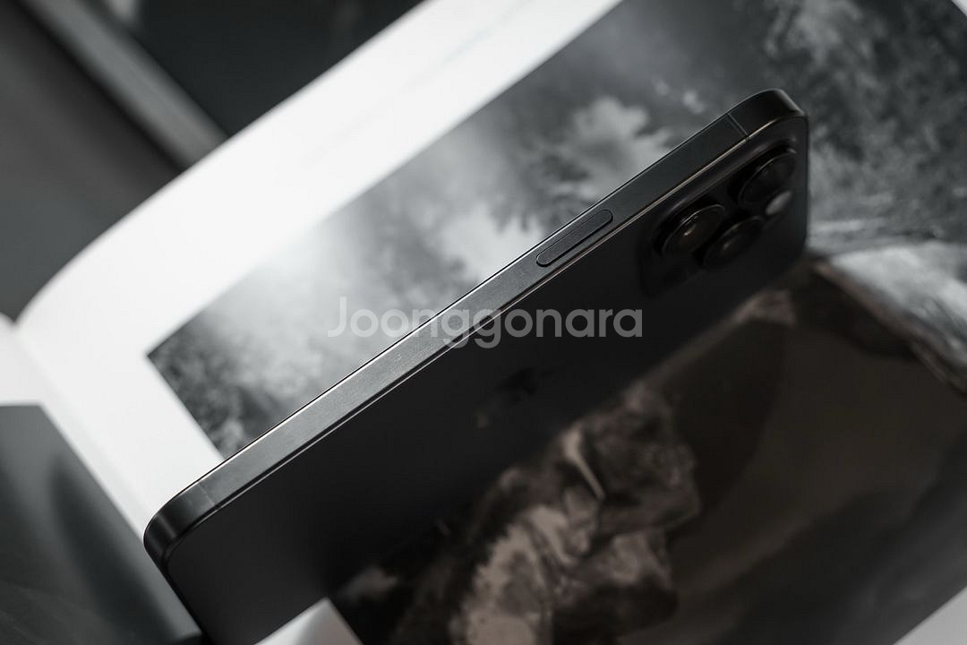 아이폰 15 프로 맥스 256GB 블랙 + 악세서리--12