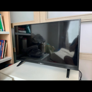 LG 32인치 TV (사용감 제로)