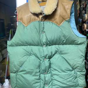 록키마운틴 페더베드 베스트 42 사이즈