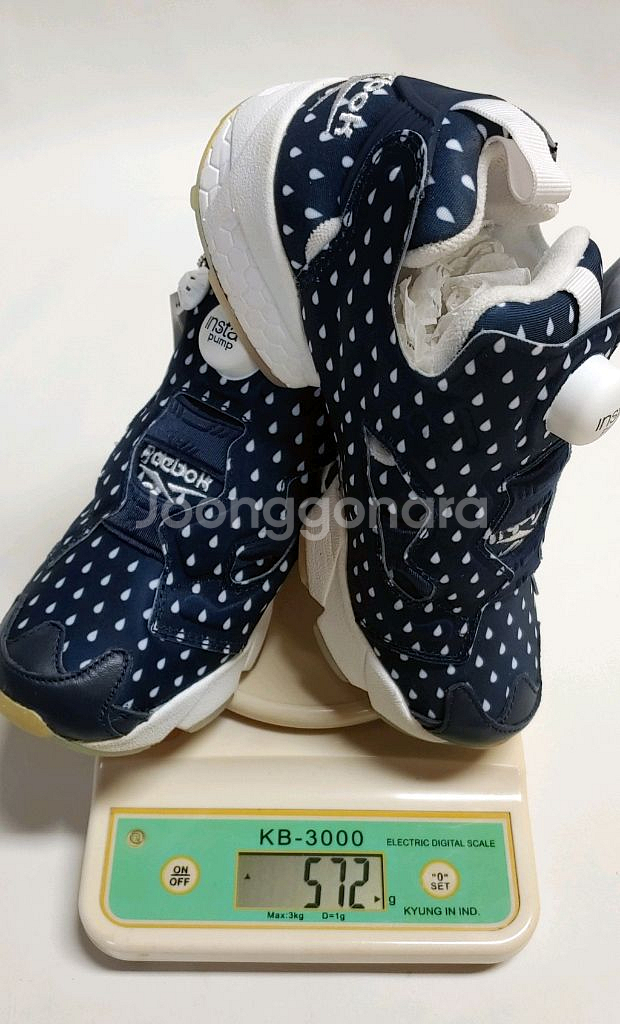 리복 인스타펌프 퓨리 새제품 V68675 220mm--9