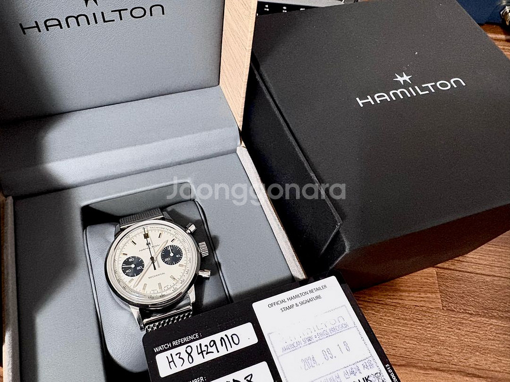 해밀턴 인트라매틱 크로노그래프 H 팬더--0