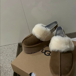 UGG 어그 펀케트 체스트넛 US 6 사이즈 판매