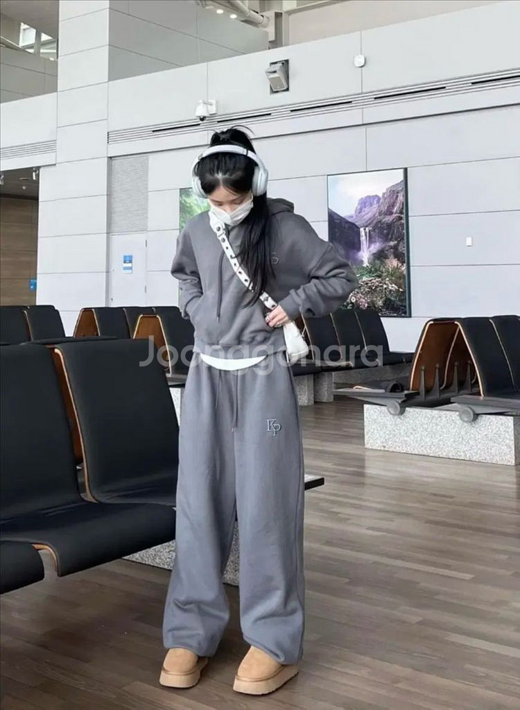 카키포인트 윈터 트레이닝 세트 오트밀 판매--1