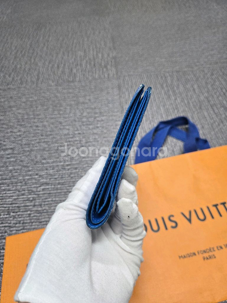 [특가][정품]루이비통 클라우드 반지갑--2