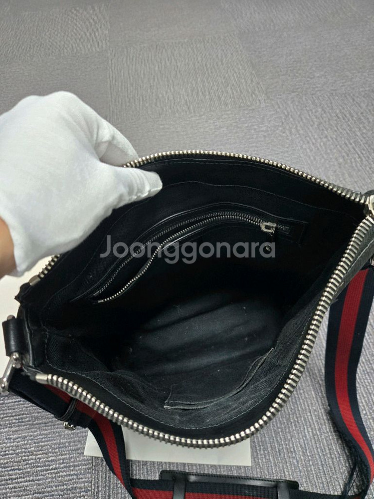 [특가][정품]구찌 점핑 타이거 메신저백--4