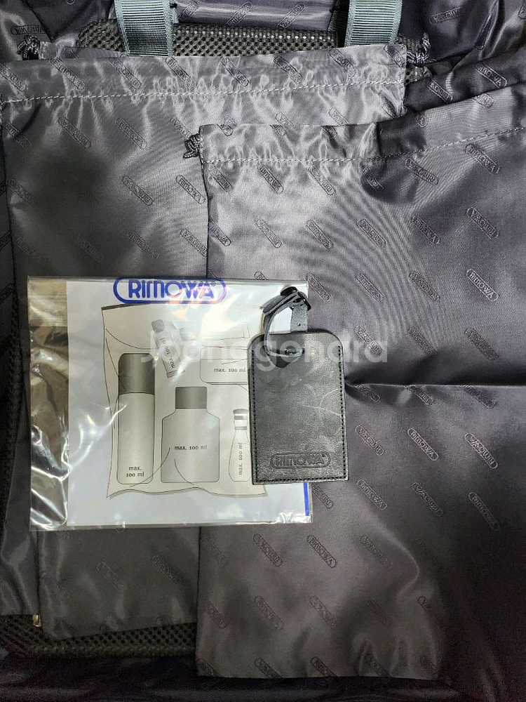 리모와 토파즈 무광블랙 기내용--5