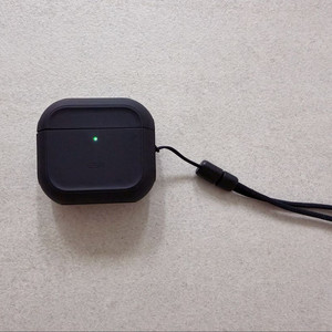 애플 에어팟 4세대 노이즈캔슬링 팝니다. S급 상태