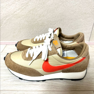 나이키 데이브레이크 SP 베가스 골드 베주 250