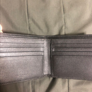 생로랑 남성 반지갑 판매합니다.