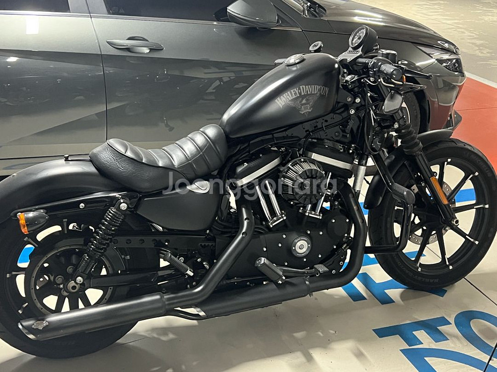 할리데이비슨 아이언883 반스구변 팝니다--4