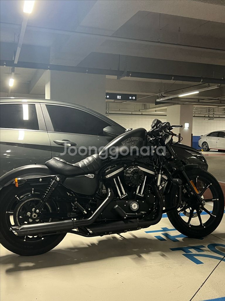 할리데이비슨 아이언883 반스구변 팝니다--5