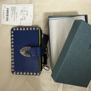 토가 스터드지갑