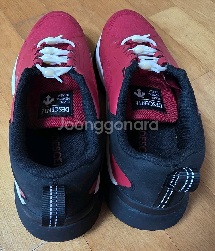 데상트 블레이즈 뉴라이즈 터프 280 거의 새상품--1