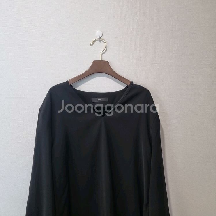 ORR 블랙 브이넥 루즈핏 블라우스 M (총장 70 /--1