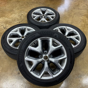 올뉴쏘렌토 19인치 순정휠타이어 팝니다