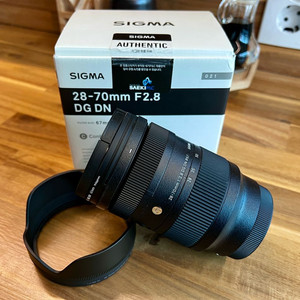 시그마 28-70mm f2.8 dg dn 민트급 팝니다