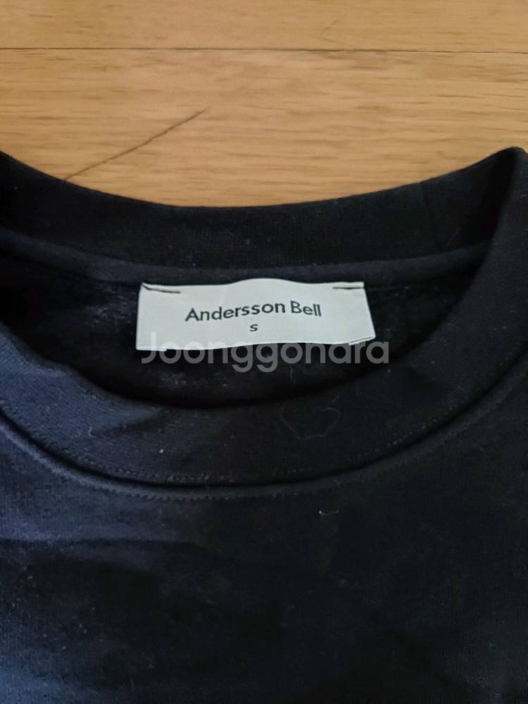 (새상품) 엔더슨벨우먼 시그니처 엠블럼 크롭 스웻셔츠S--3