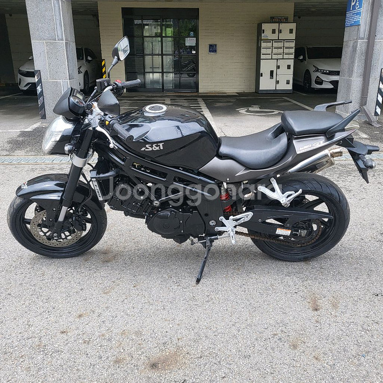 17년식 코멧650 네이키드 오토바이 마지막 연식--0