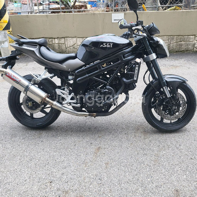 17년식 코멧650 네이키드 오토바이 마지막 연식--2