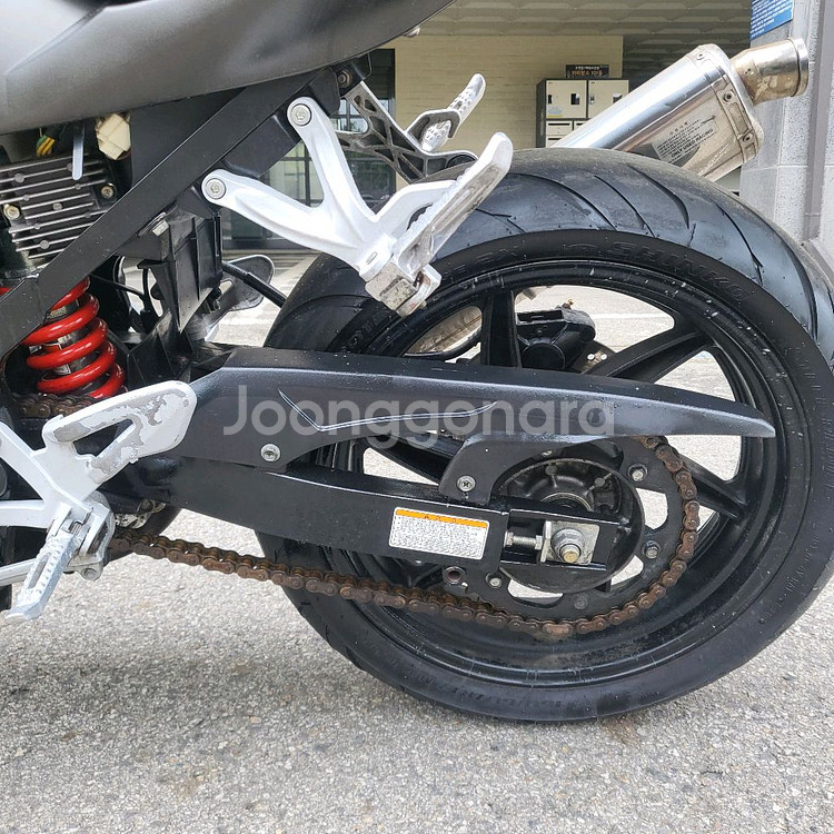 17년식 코멧650 네이키드 오토바이 마지막 연식--8