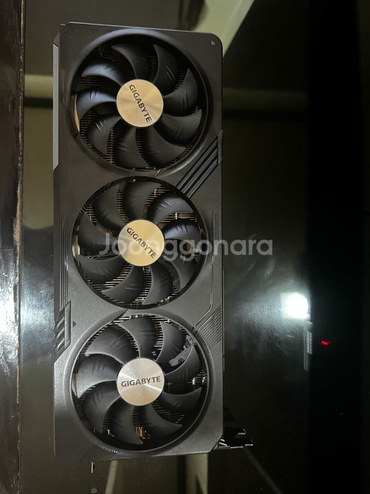 라데온 rx7700xt--1