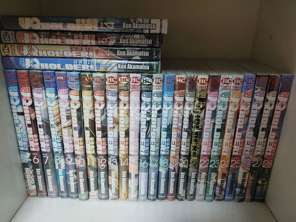 유큐 홀더 28권 전권 미개봉 팝니다.--0