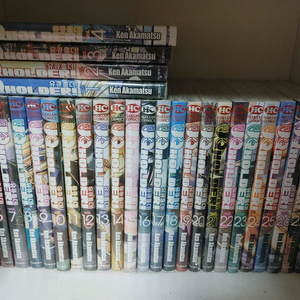 유큐 홀더 28권 전권 미개봉 팝니다.