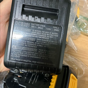 디월트 정품 베터리 18v 20v 겸용 1.5ah