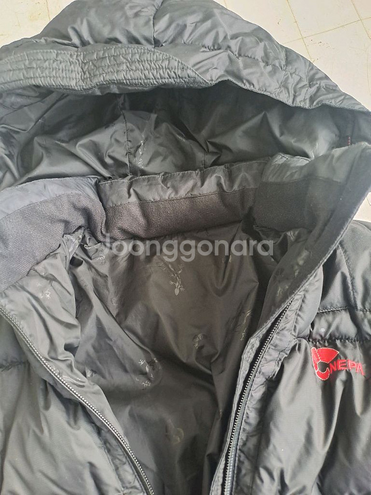 네파 여성용 패딩입니다--1