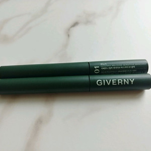 지베르니 밀착 센서티브 마스카라 01호블랙