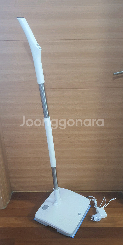 무선 물걸레 청소기--4