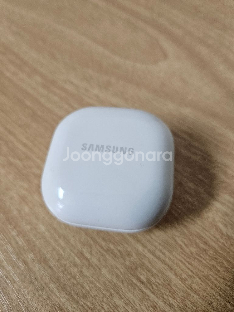 갤럭시 버즈2 화이트 충전본체 SM-R177--1