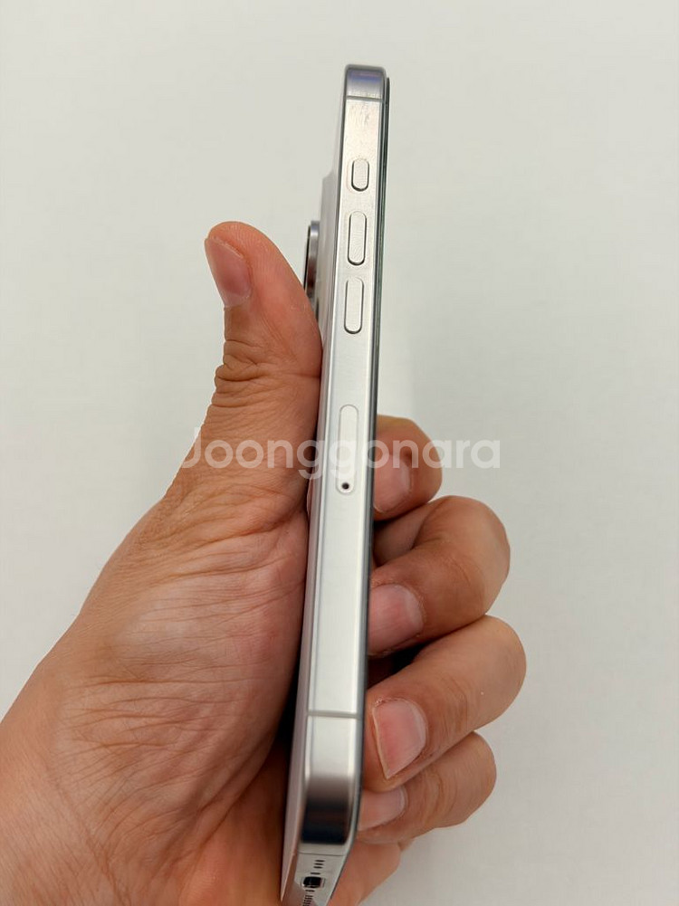 아이폰 16 프로 256G 화이트--5
