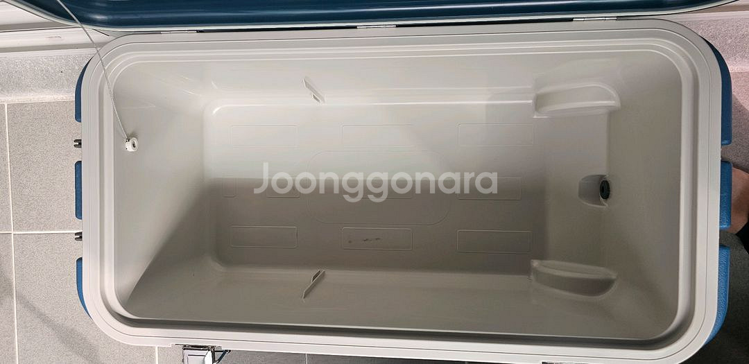 세이블75 대형아이스박스 바퀴형 팝니다--6