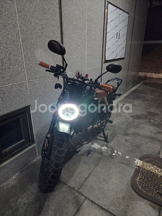 24년식 엑스라이더 x200 pro 베이지 자토바이--2