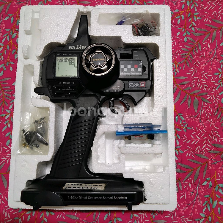 (RC)산와 송신기(수신기 없음.핸들스펀지 부식)중고--4