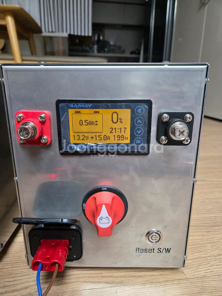 인산철파워뱅크12v320a--0