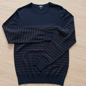 (새제품)유니클로 스트라이프 울100 니트