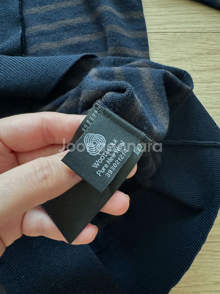 (새제품)유니클로 스트라이프 울100 니트--2